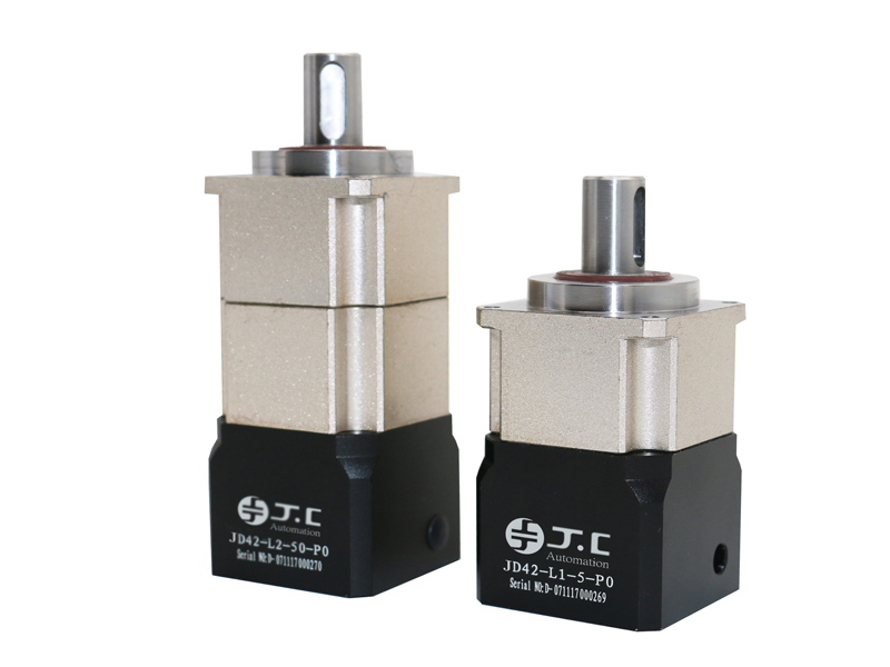 導致減速機漏油的因素究竟有哪些 導致減速機漏油的因素究竟有哪些